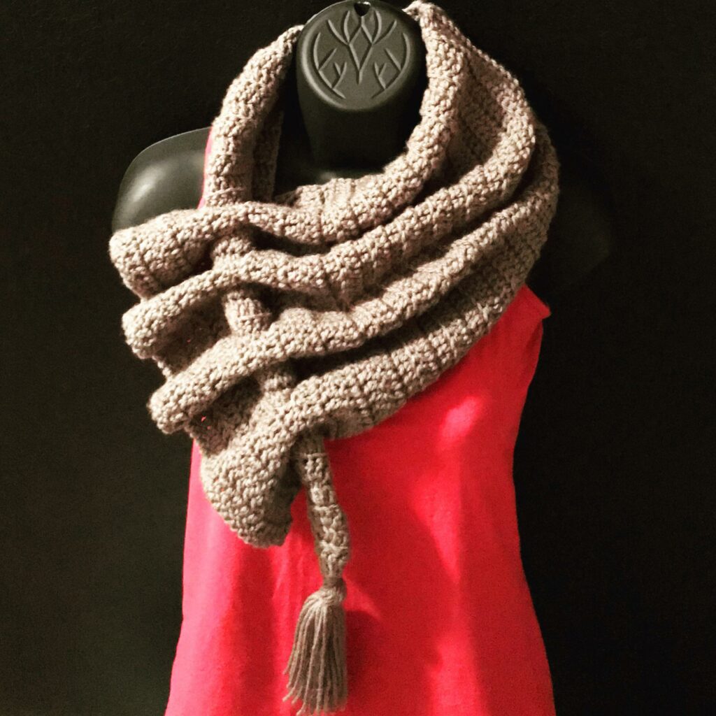 Cari Keyhole Crochet Scarf