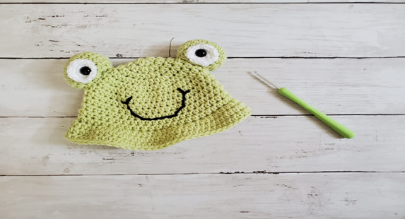 Newborn Frog Hat Crochet Pattern