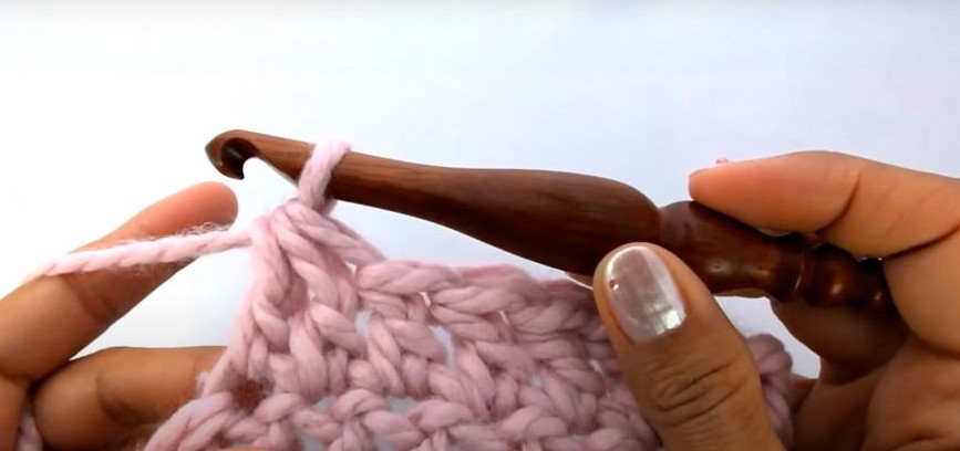 Step 5- Pulling the Yarn Through the Loops