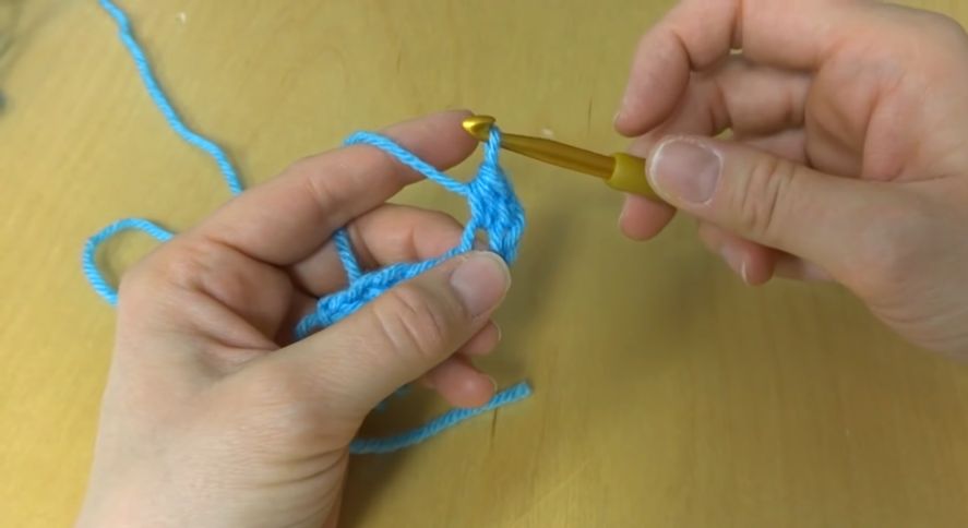 Step 5 Transform Loops into Half Double Crochet