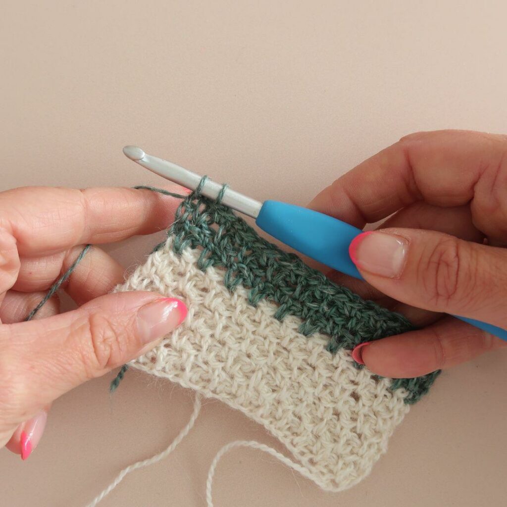 Step-By-Step Guide for Moss Stitch Crochet