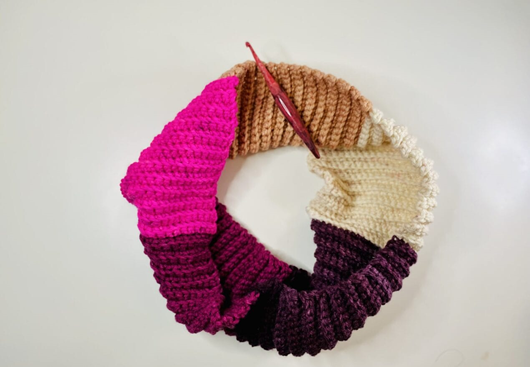 Easy Chunky Even Moss Infinity Scarf
