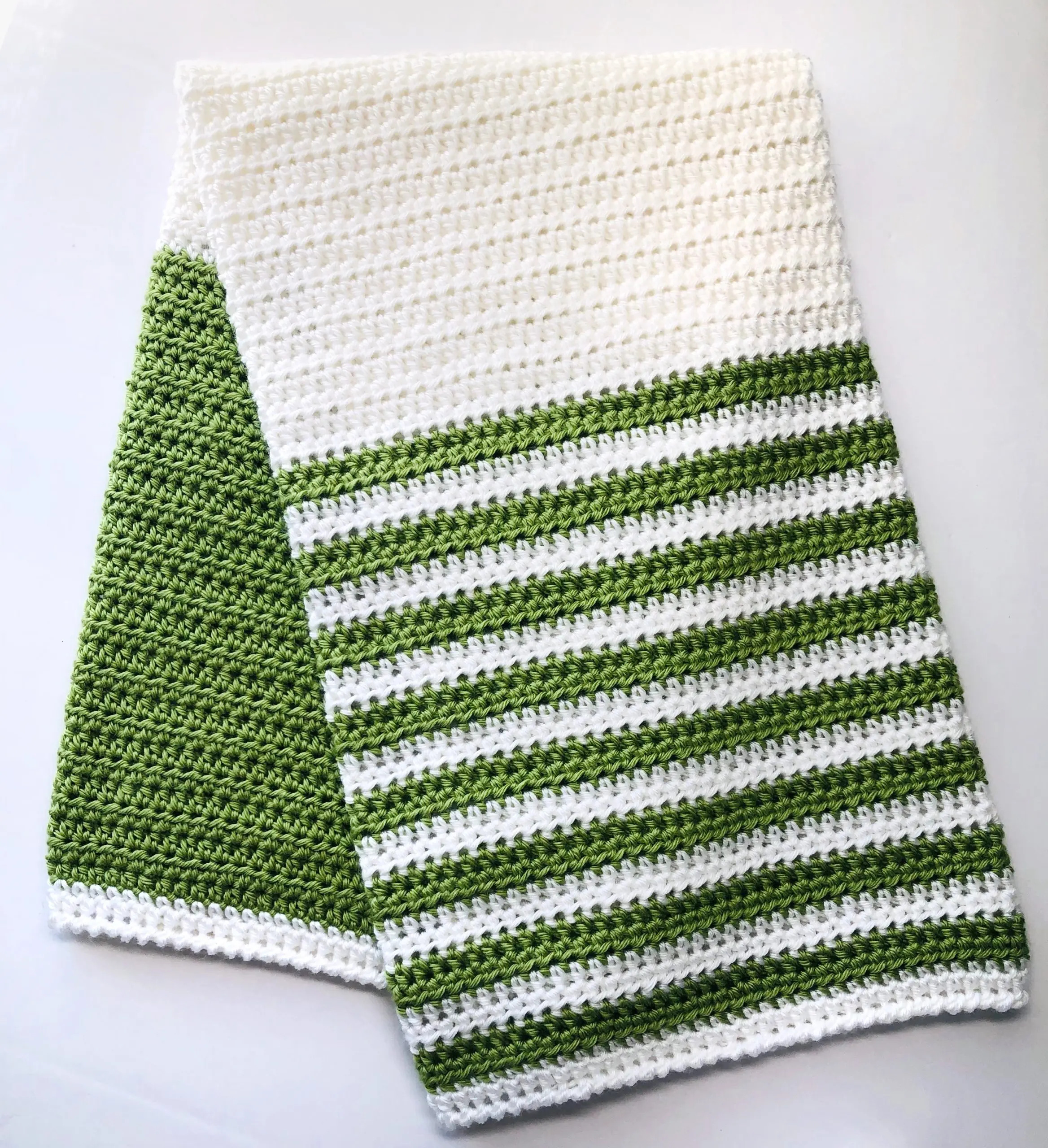 Beginner's Guide to Crafting Stunning Striped Crochet Blanket