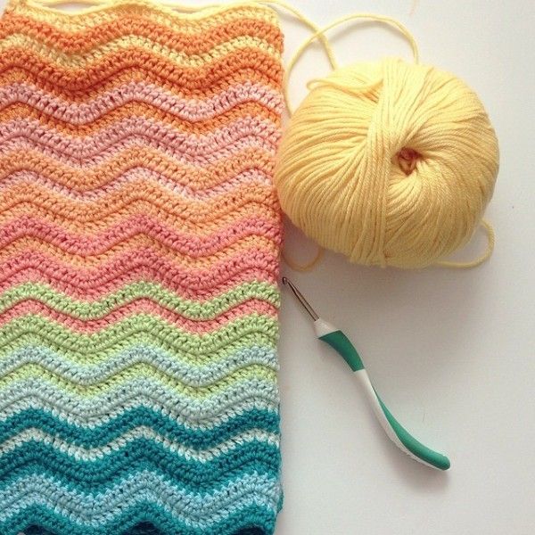 An Ultimate Guide to Crochet Crunch Stitch Ripple Blanket