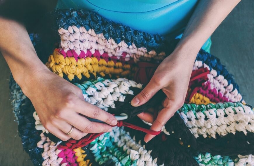 How to Crochet the Wattle Stitch
