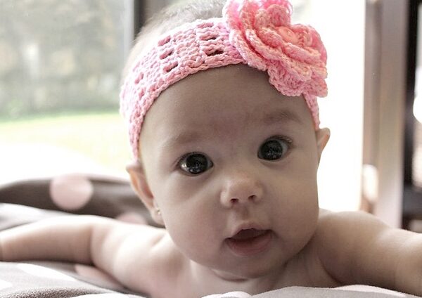 Quick Tutorial Guide to Crochet Fun Fringe Baby Headband