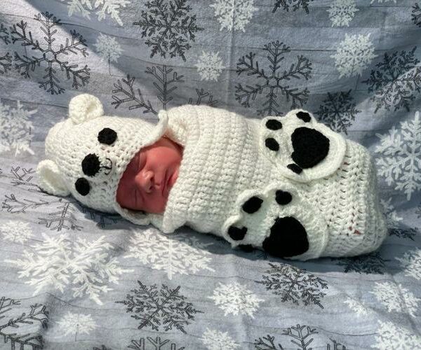 A Tutorial for Crocheting a Baby Ghost Costume