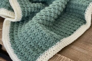 How to Make a Sedge Stitch Crochet Baby Blanket
