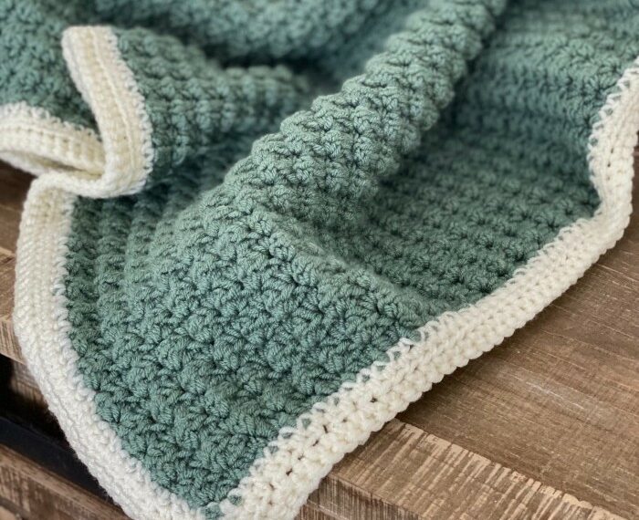 How to Make a Sedge Stitch Crochet Baby Blanket