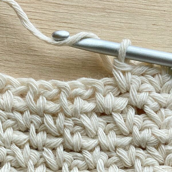 Step-by-Step Moss Stitch Crochet Guide: Perfect for Beginners